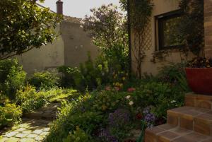 Blanche Bagnolet - CI - Calm house for 6 people