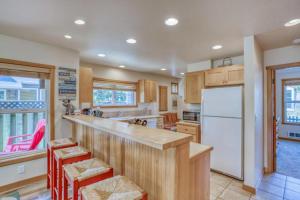 Seas the Day in Shorepine