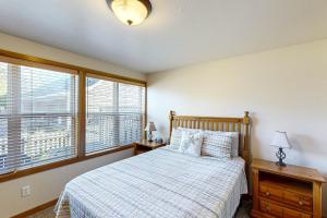 Seas the Day in Shorepine