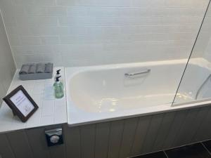 Balnain Street Cottage