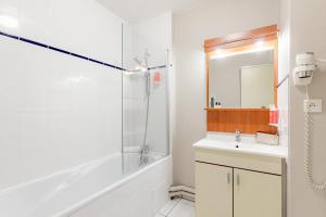 Appart'hotels Appart'City Confort Nantes Cite des Congres : Grand Appartement