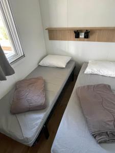 Mobil Home récent en Camping 5 étoiles sur la côte de Normandie plage 1400 m