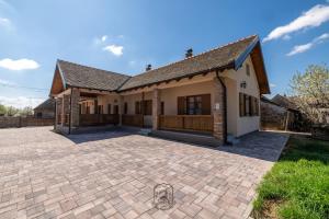 Kod Kuma Pere, Traditional Baranja Getaway