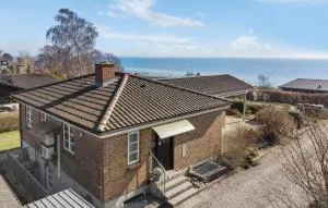 4 Bedroom Gorgeous Home In Rude - Menstrup