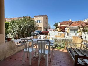 Maison 3 pièces mezzanine dans résidence avec piscine 5 couchages AR100-035