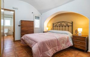 Stunning Home In Cortes Y Graena