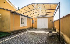 2 Bedroom Amazing Home In Noves