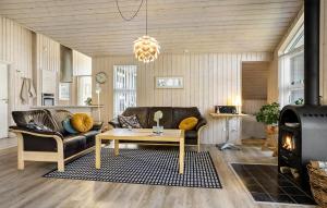 Beautiful Home In Toftlund With Sauna