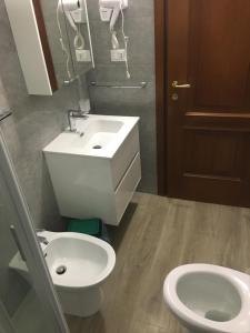 One-Bedroom Apartment with Terrace
