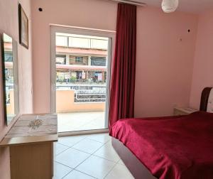 Happy Family Apartment - big balcony