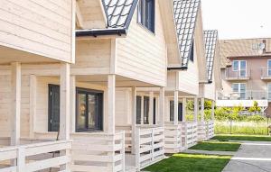 Nice Home In Dziwnówek With Wifi