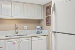 Pinnacle Port C2-303