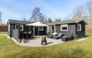Nice Home In Græsted With Wifi - Græsted