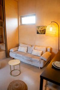 Appartements Le Mazet de l'Or - Climatisation et vue sur l'etang : photos des chambres