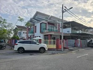 HOMESTAY KLeMERU E POH - Chemor