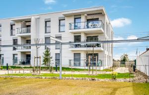 Appartements Beautiful Apartment In La Tremblade : photos des chambres