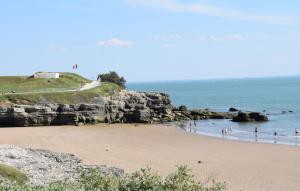 Appartements Beautiful Apartment In La Tremblade : photos des chambres