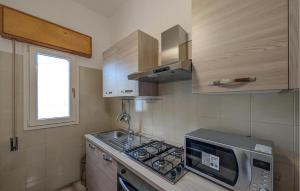 2 Bedroom Cozy Apartment In San Pietro In Bevagna