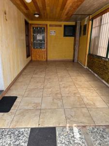 Casa cerca del CC Titán con seguridad Privada