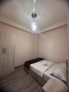 SWEET APARTMENT RUSTABELi