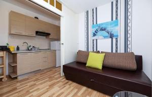 Lovely Apartment In Dramalj