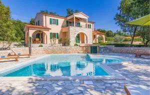 Pet Friendly Home In Koromacno - Stanišovi