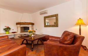 Pet Friendly Home In Koromacno