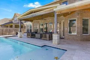 Retreat Pool & Spa Perfect for Families - Richmond