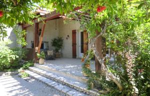 Amazing Home In Vedène