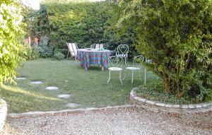 Maisons de vacances Amazing Home In Vedene : photos des chambres
