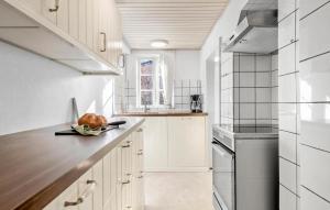 Nice Home In Ry With Wifi