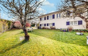 1 Bedroom Amazing Apartment In Treignac