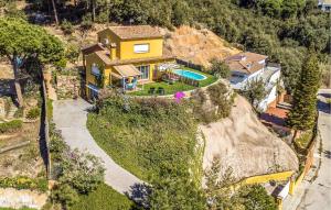 Stunning Home In Arenys De Munt