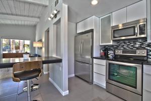 The Palm House - Magnesia Falls Cove RM