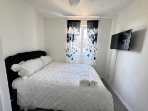 Charming London Apartment Retreat