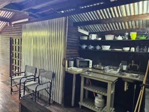 Whispering Creek Mountain Lodge