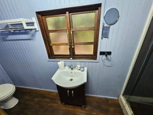 Whispering Creek Mountain Lodge