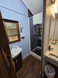 Whispering Creek Mountain Lodge