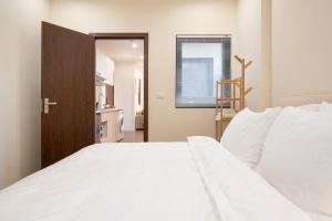 Cozy 2 Bedrooms Apartment