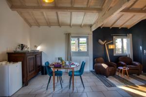 Chalets gite&spa privatif -le bois de la pause- : photos des chambres