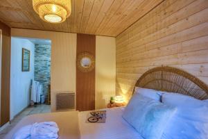 Chalets gite&spa privatif -le bois de la pause- : photos des chambres