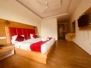 Hotel Pine Grove - Shamshi