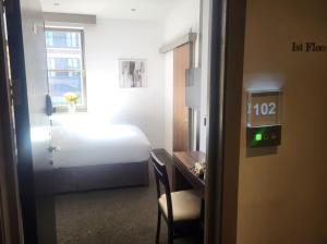 En-suite Boutique room 102