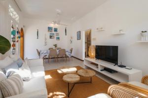Coco Beach I&II - 6 Bedrooms , Private Pool , Beach at 200 meters