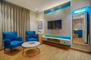 Hotel Highway Greens Near VR Punjab Mall Airport Road Mohali Chandigarh