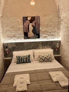 Casa Vacanze “House on the Left”