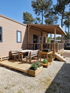 Maisons de vacances Mobil Home 6 Personnes Camping 5 etoiles Montalivet : photos des chambres
