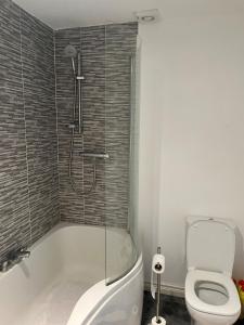 3 bedroom - Heatherlea Hideaway