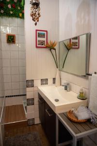 B&B / Chambres d'hotes Mas de Bellegou : Chambre Double ou Lits Jumeaux avec Balcon