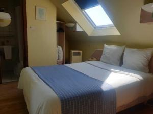 Hotels Hotel Restaurant Aux Deux Roses : Chambre Lits Jumeaux